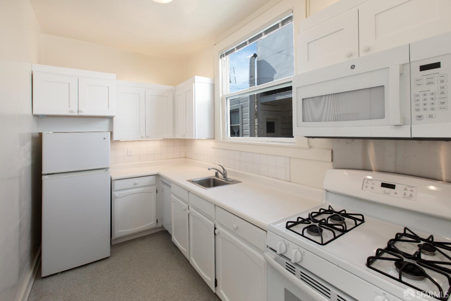 Detail Gallery Image 23 of 30 For 1430 Clay St, San Francisco,  CA 94109 - – Beds | – Baths