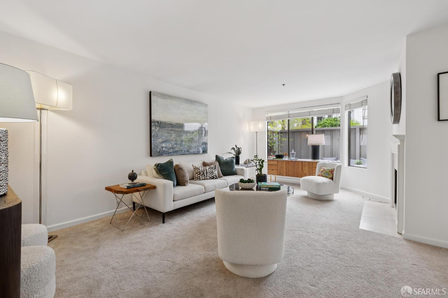 Detail Gallery Image 4 of 43 For 156 Lombard St #33,  San Francisco,  CA 94111 - 2 Beds | 2/1 Baths