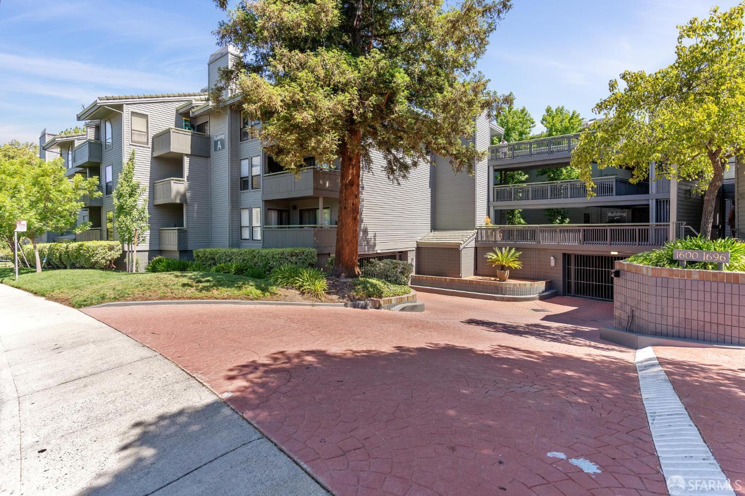 Detail Gallery Image 42 of 46 For 1652 San Miguel Dr, Walnut Creek,  CA 94596 - 1 Beds | 1/1 Baths