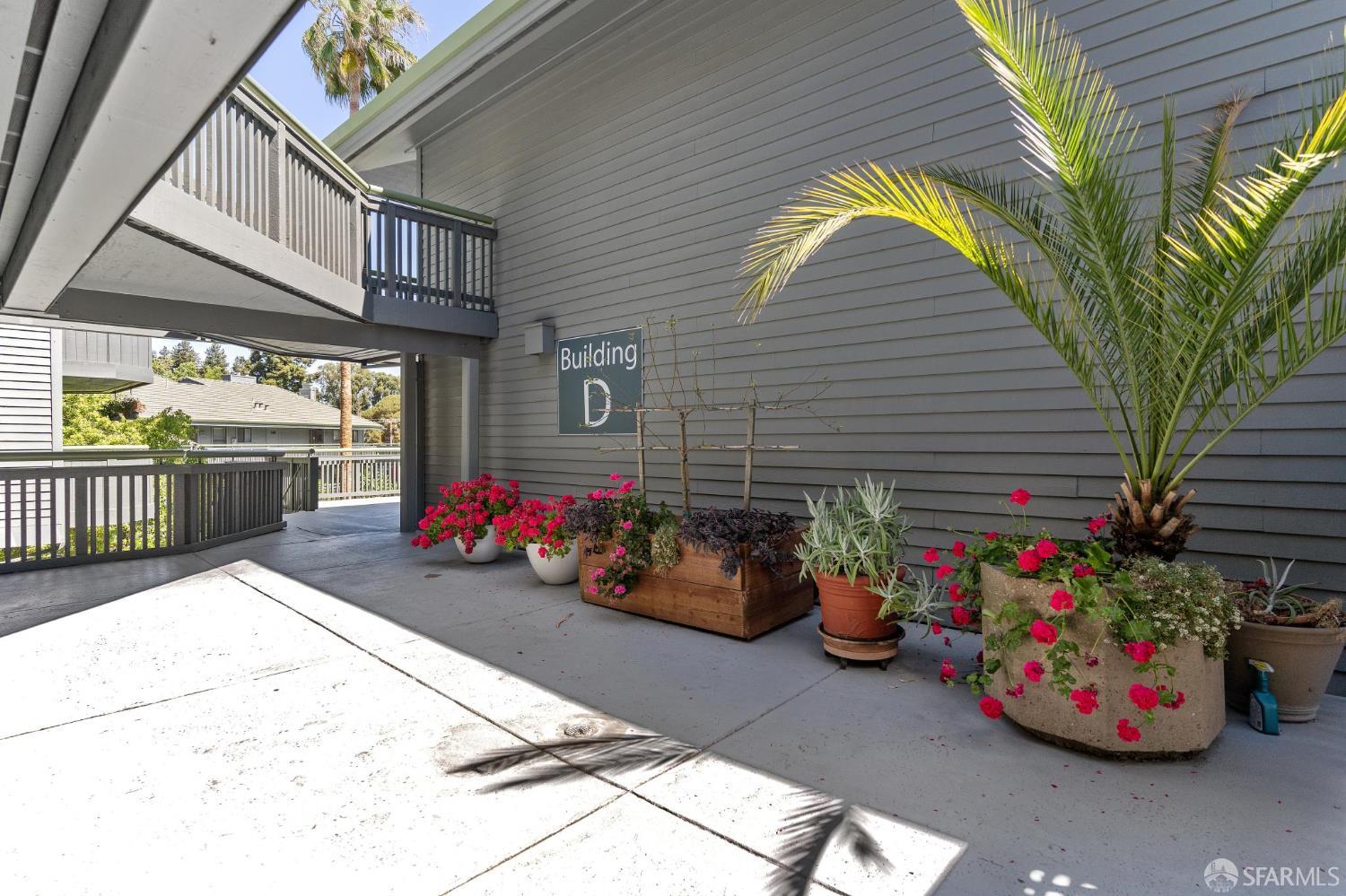 Detail Gallery Image 40 of 46 For 1652 San Miguel Dr, Walnut Creek,  CA 94596 - 1 Beds | 1/1 Baths