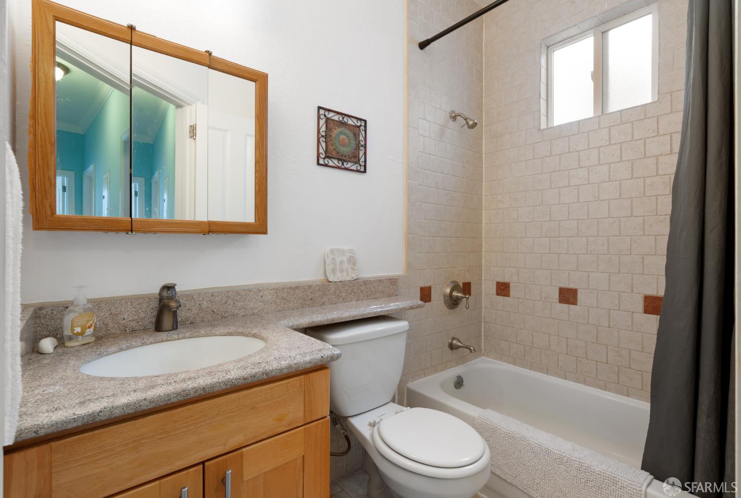 Photo #12: 426116836 Listing: Photo #12