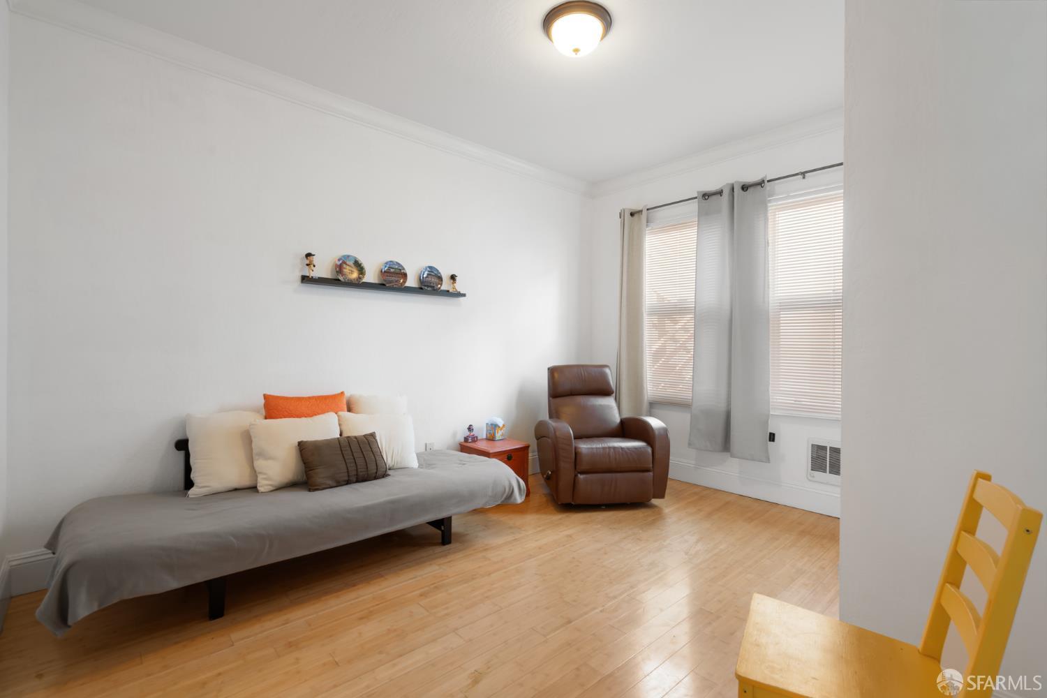 Photo #3: 426116836 Listing: Photo #3