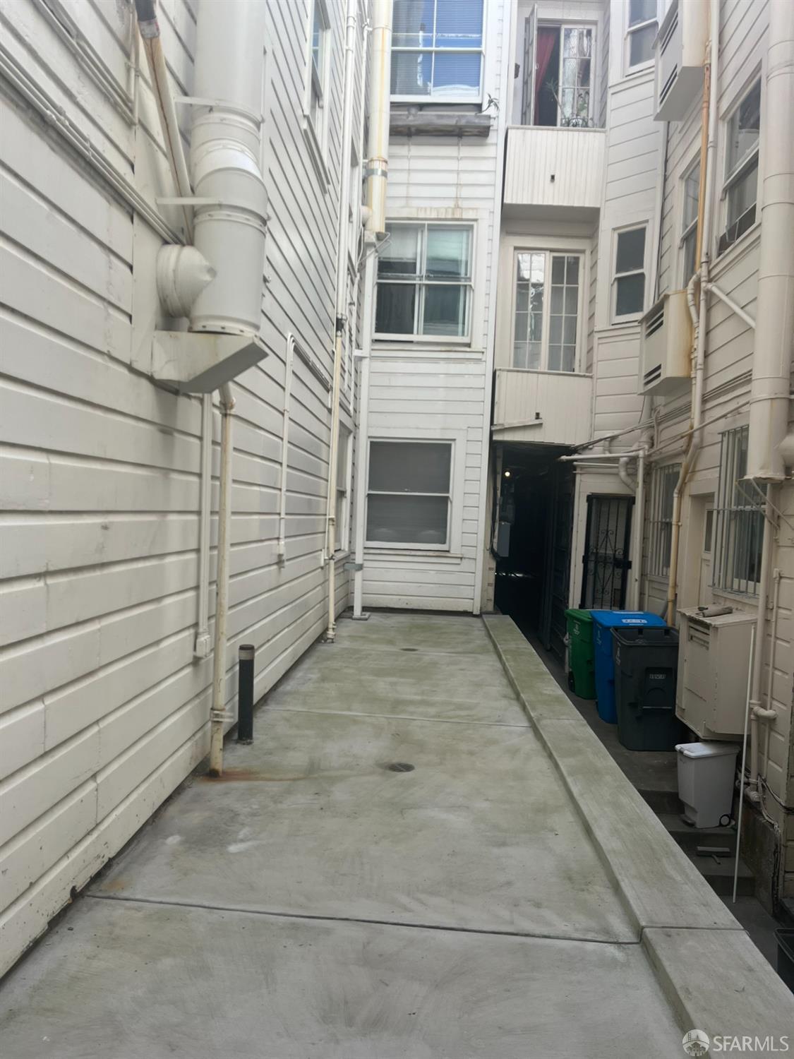 Detail Gallery Image 13 of 30 For 1430 Clay St, San Francisco,  CA 94109 - – Beds | – Baths