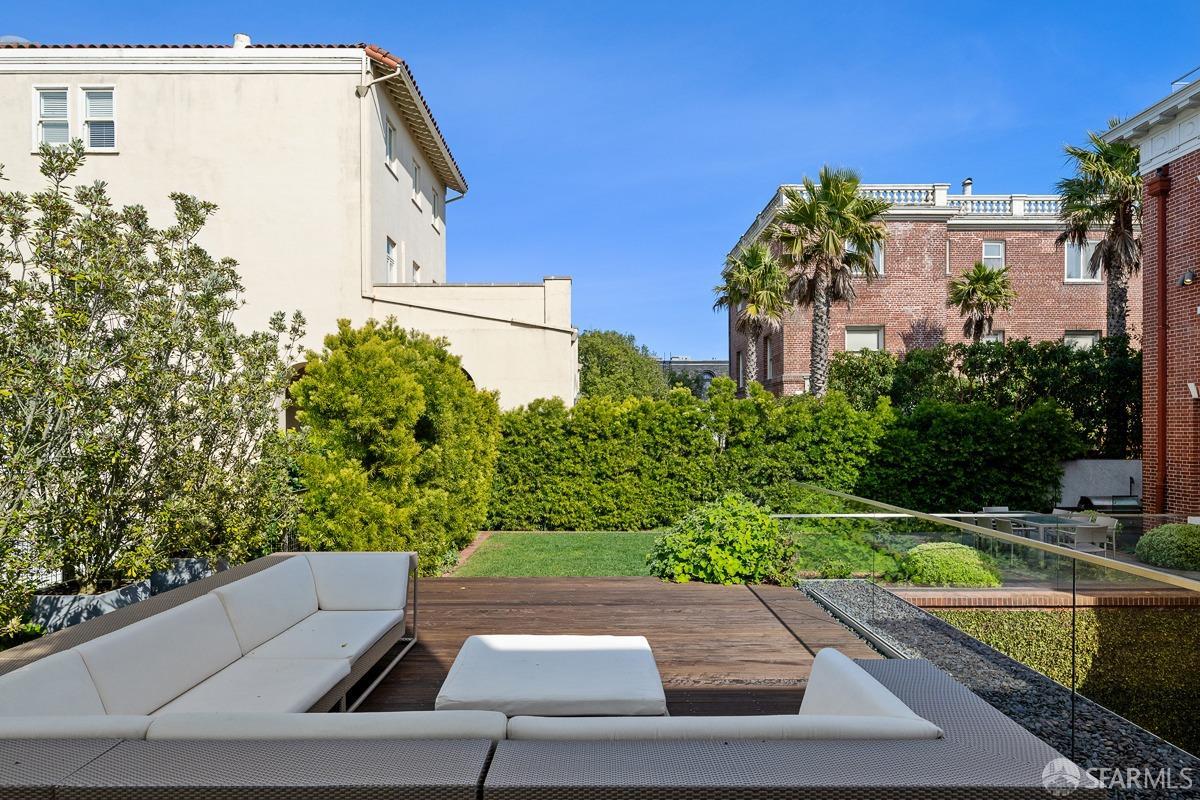 Detail Gallery Image 53 of 57 For 2830 Pacific Ave, San Francisco,  CA 94115 - 6 Beds | 6/2 Baths