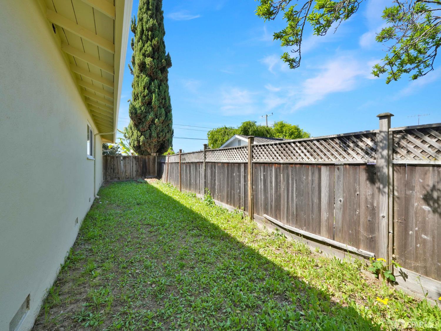 Detail Gallery Image 26 of 29 For 30964 Faircliff St, Hayward,  CA 94544 - 3 Beds | 2 Baths