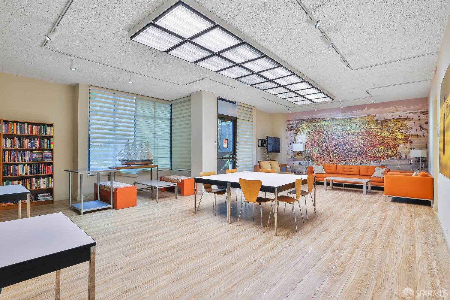 Detail Gallery Image 38 of 43 For 156 Lombard St #33,  San Francisco,  CA 94111 - 2 Beds | 2/1 Baths