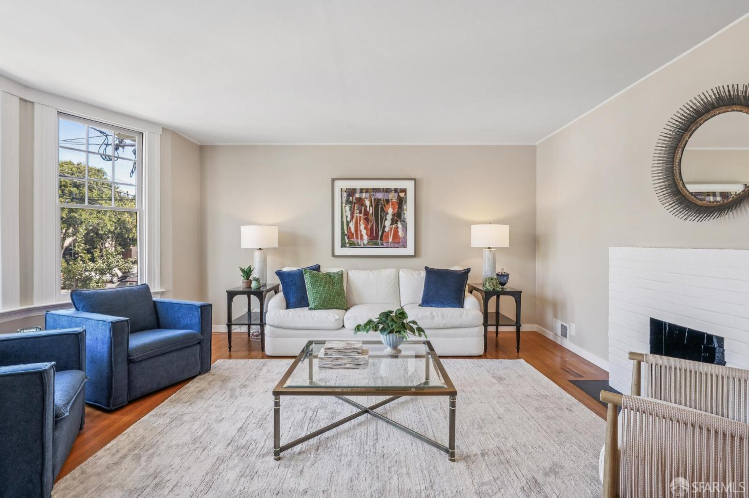 Detail Gallery Image 3 of 29 For 437 Staples Ave, San Francisco,  CA 94112 - 1 Beds | 1 Baths