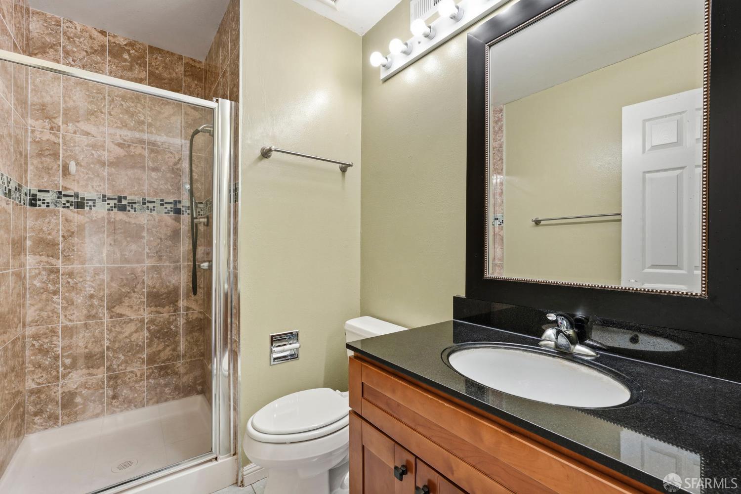 Detail Gallery Image 17 of 32 For 1442 Indian Ln, Concord,  CA 94521 - 2 Beds | 2 Baths