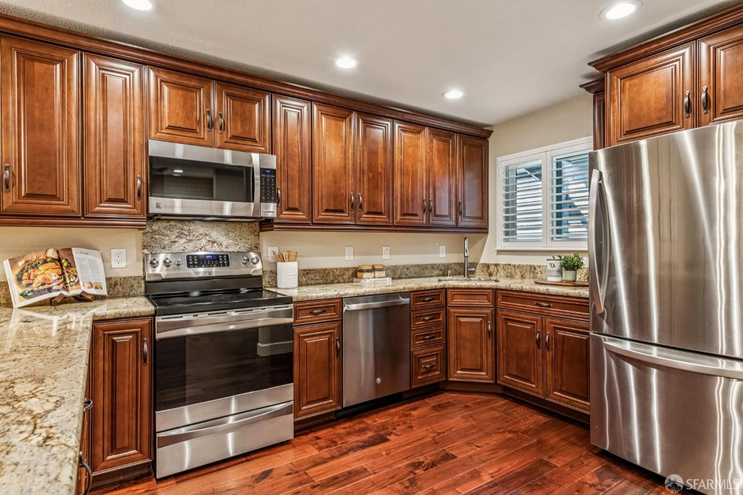 Detail Gallery Image 15 of 46 For 1652 San Miguel Dr, Walnut Creek,  CA 94596 - 1 Beds | 1/1 Baths