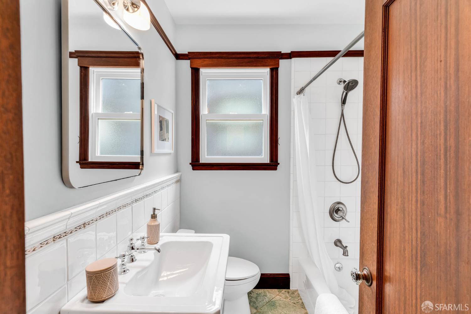 Detail Gallery Image 28 of 75 For 715 Ulloa St, San Francisco,  CA 94127 - 4 Beds | 2 Baths