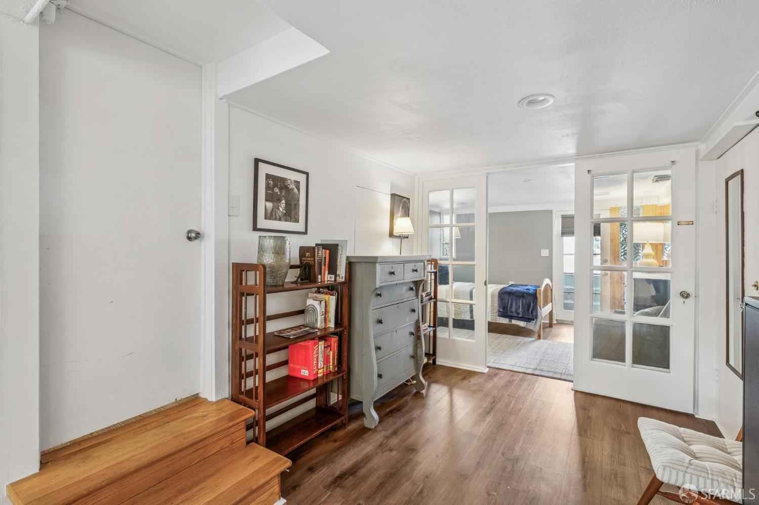 Detail Gallery Image 20 of 29 For 437 Staples Ave, San Francisco,  CA 94112 - 1 Beds | 1 Baths