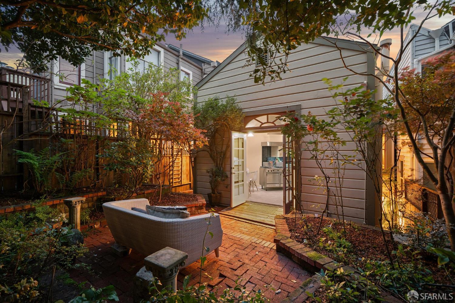 Detail Gallery Image 30 of 68 For 4431 19th St, San Francisco,  CA 94114 - 3 Beds | 2 Baths