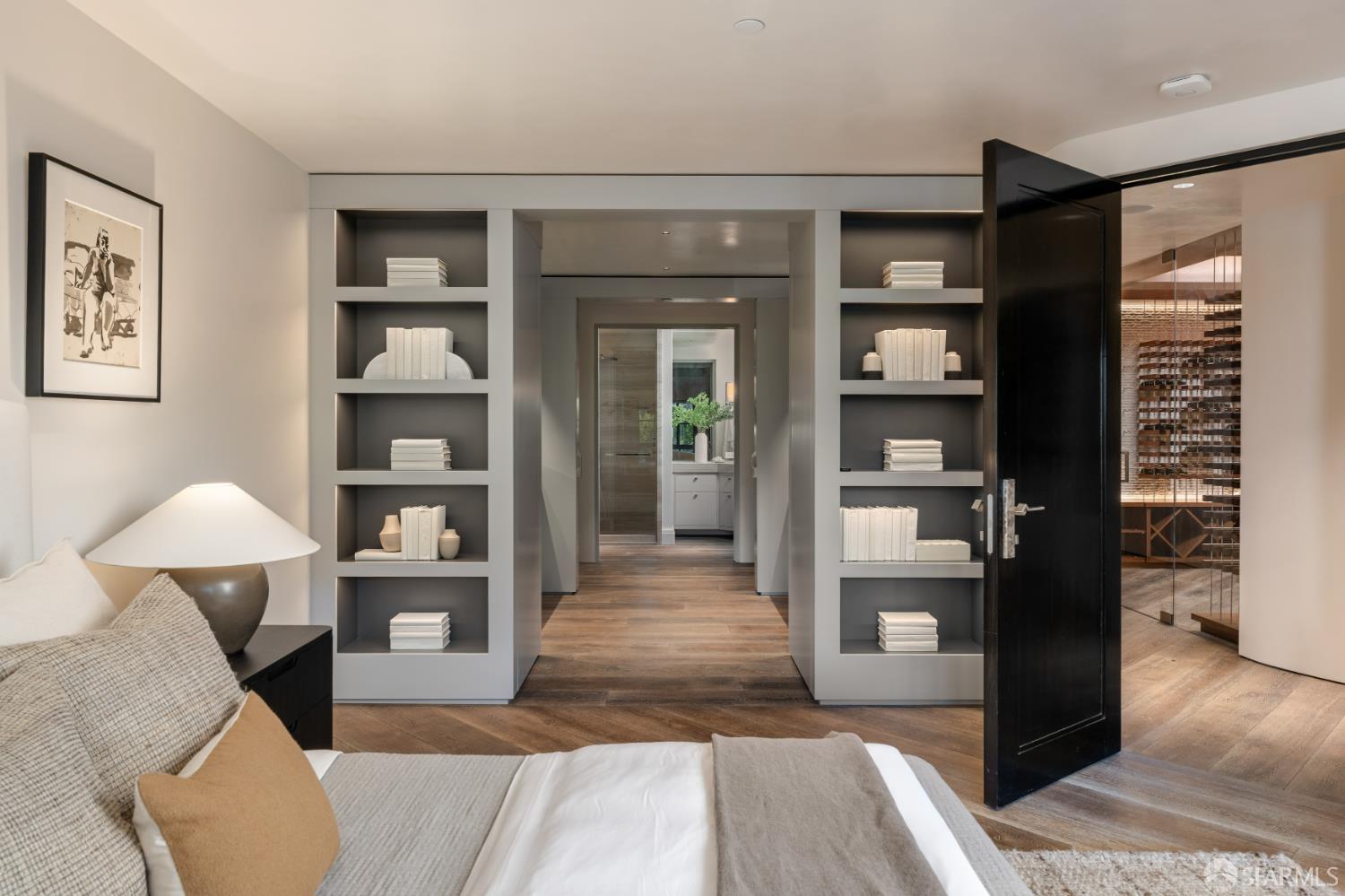 Detail Gallery Image 41 of 47 For 2626 Larkin St, San Francisco,  CA 94109 - 6 Beds | 5/3 Baths