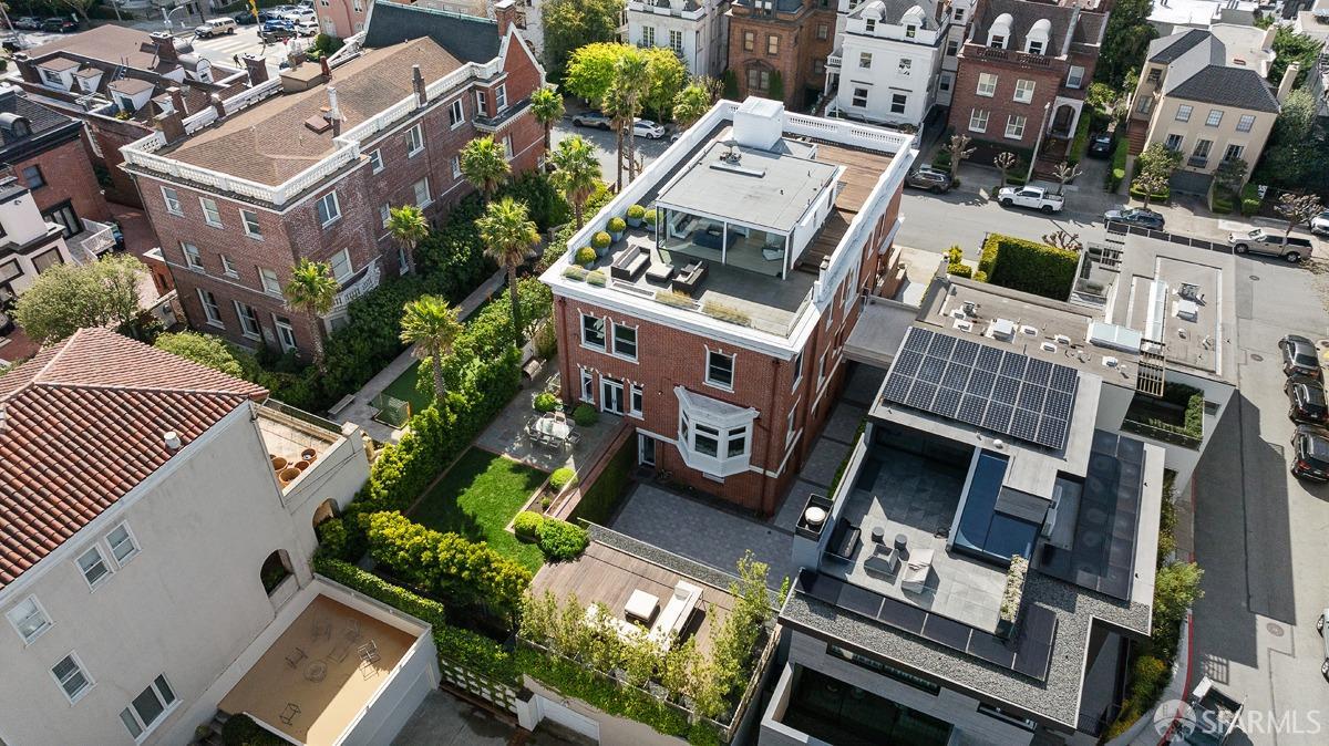 Detail Gallery Image 5 of 57 For 2830 Pacific Ave, San Francisco,  CA 94115 - 6 Beds | 6/2 Baths