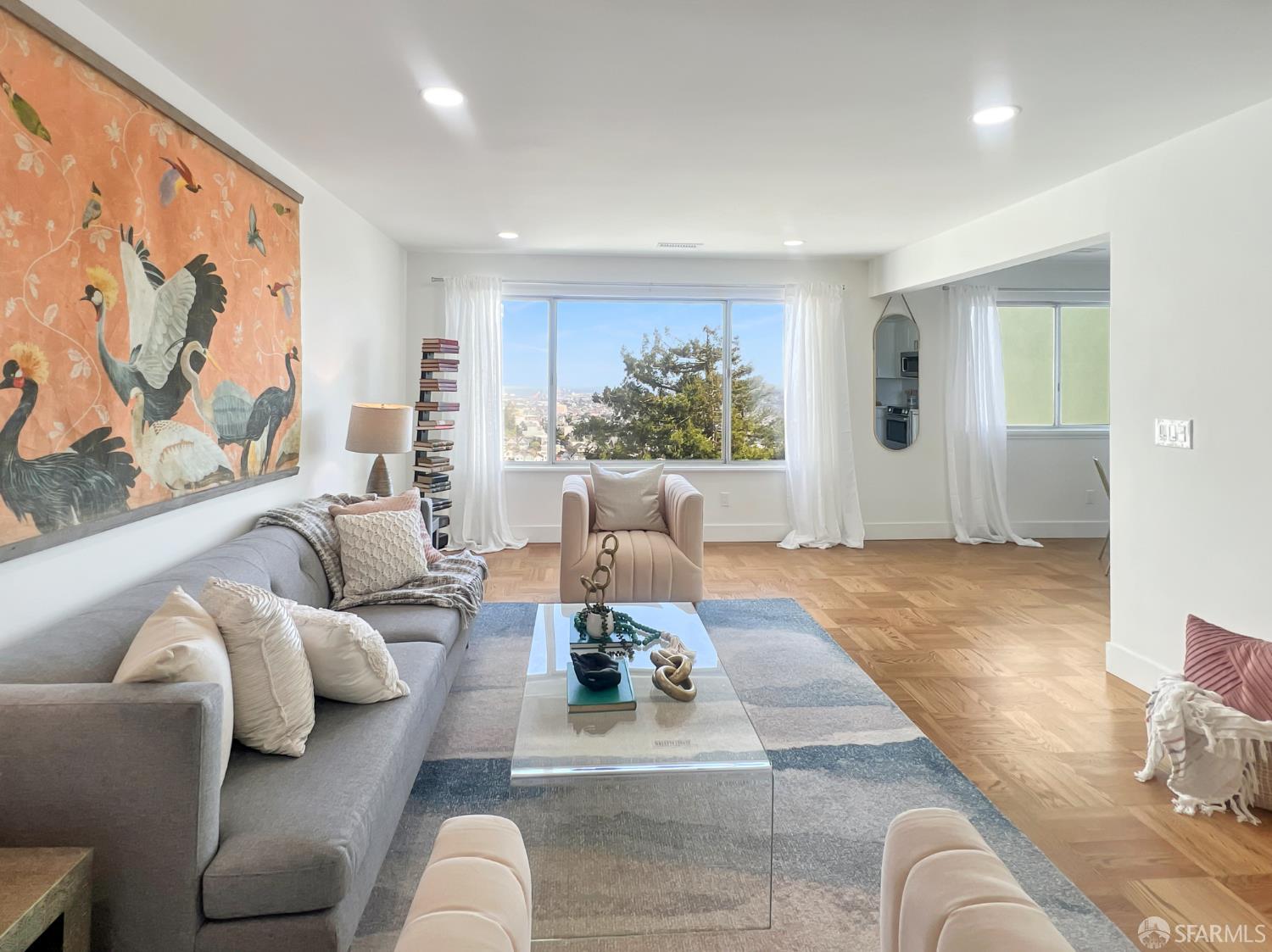 Detail Gallery Image 3 of 34 For 3711 Market St 3tp,  San Francisco,  CA 94131 - 2 Beds | 1 Baths