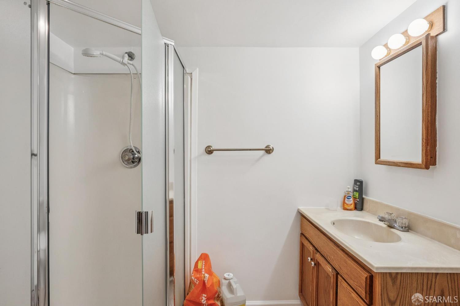 Detail Gallery Image 26 of 29 For 437 Staples Ave, San Francisco,  CA 94112 - 1 Beds | 1 Baths