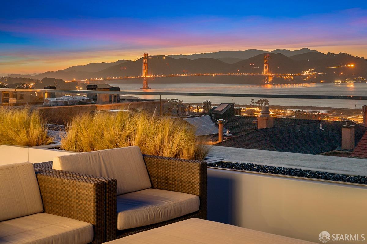 Detail Gallery Image 46 of 57 For 2830 Pacific Ave, San Francisco,  CA 94115 - 6 Beds | 6/2 Baths