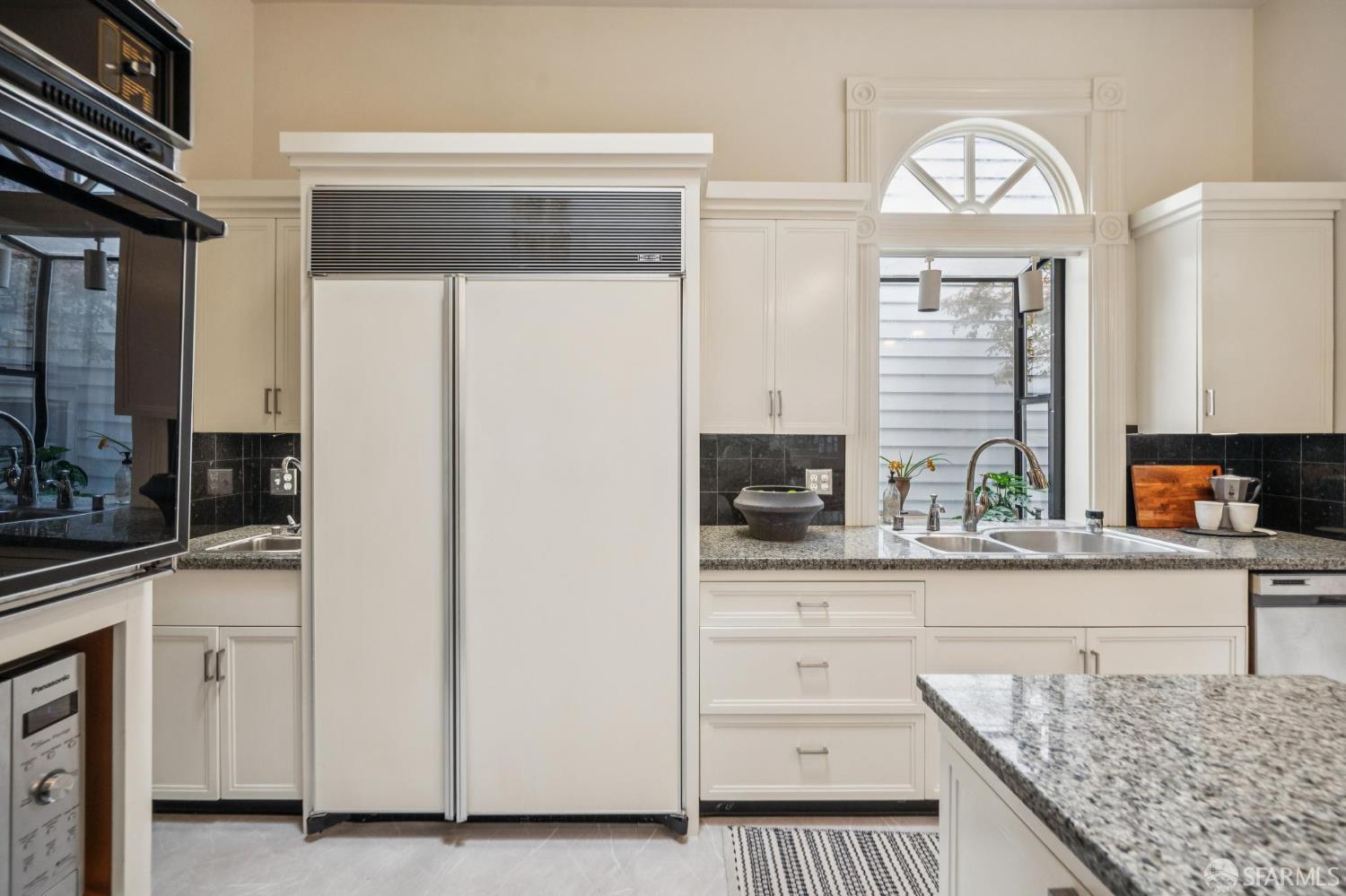 Detail Gallery Image 25 of 68 For 4431 19th St, San Francisco,  CA 94114 - 3 Beds | 2 Baths