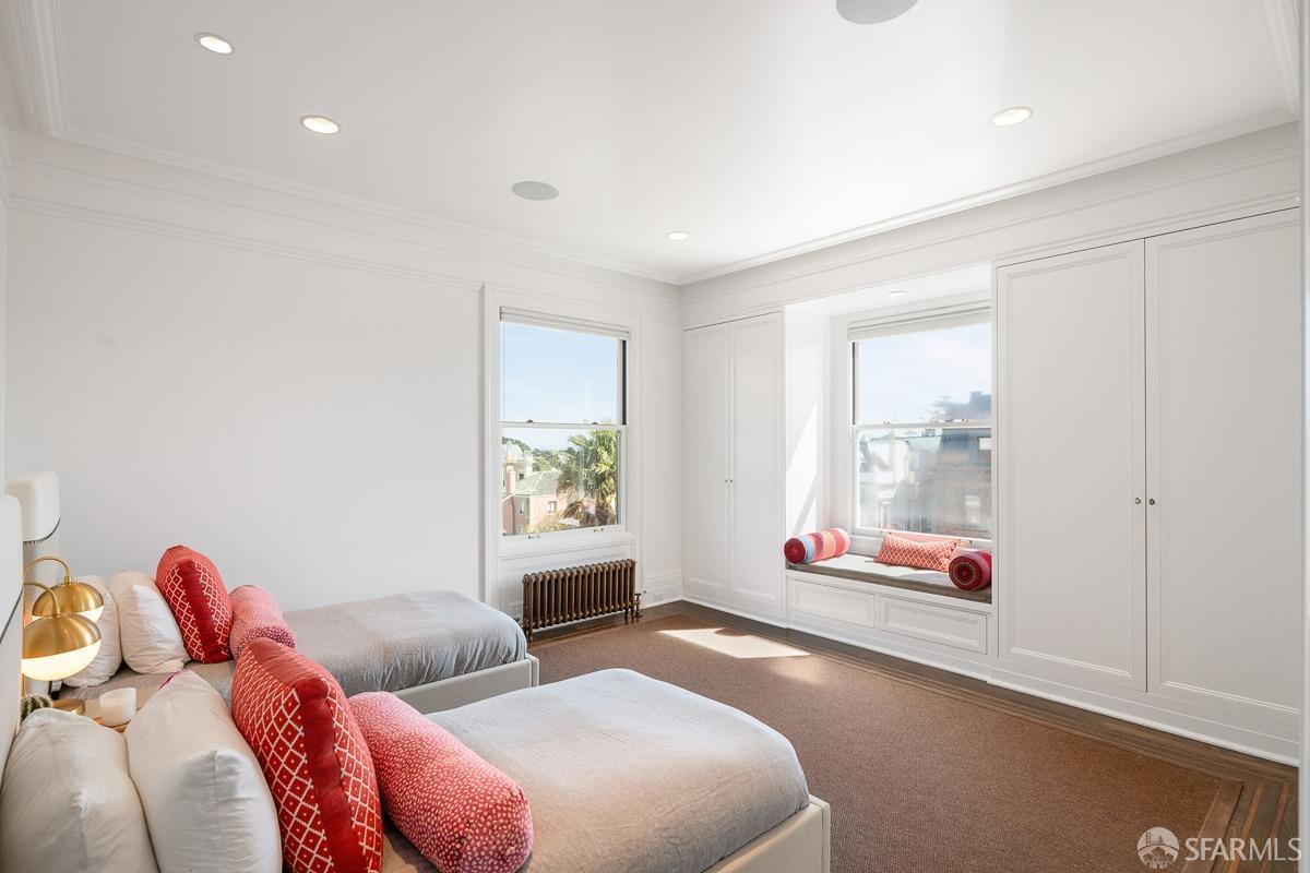 Detail Gallery Image 36 of 57 For 2830 Pacific Ave, San Francisco,  CA 94115 - 6 Beds | 6/2 Baths