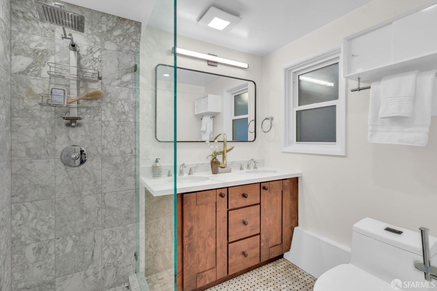 Detail Gallery Image 8 of 57 For 358 Los Palmos Dr, San Francisco,  CA 94127 - 3 Beds | 2 Baths