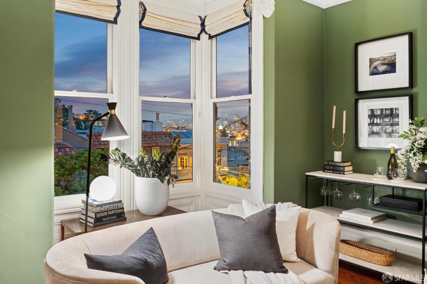 Detail Gallery Image 11 of 68 For 4431 19th St, San Francisco,  CA 94114 - 3 Beds | 2 Baths