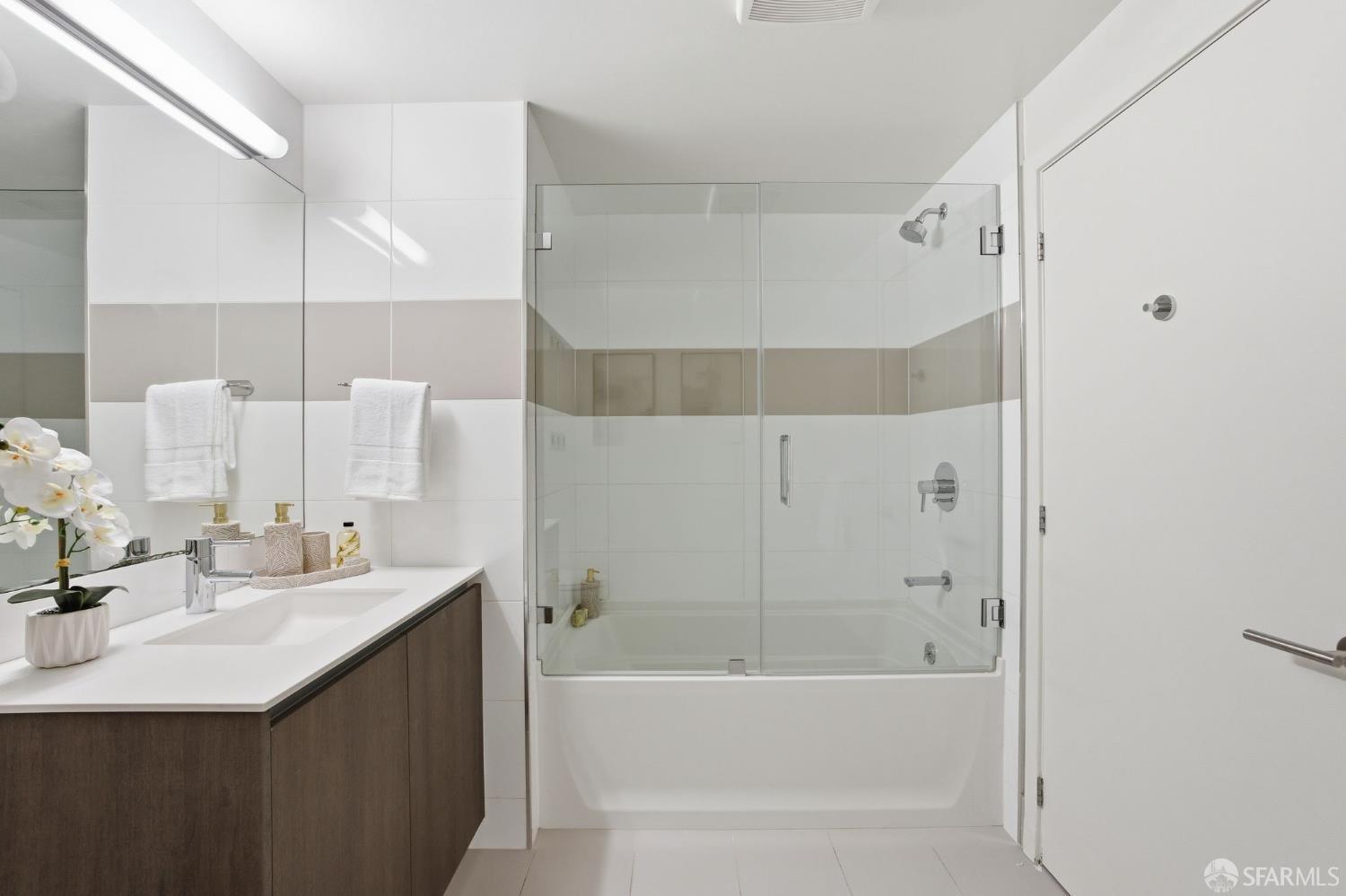 Detail Gallery Image 37 of 54 For 8 Buchanan St #806,  San Francisco,  CA 94102 - 1 Beds | 1 Baths