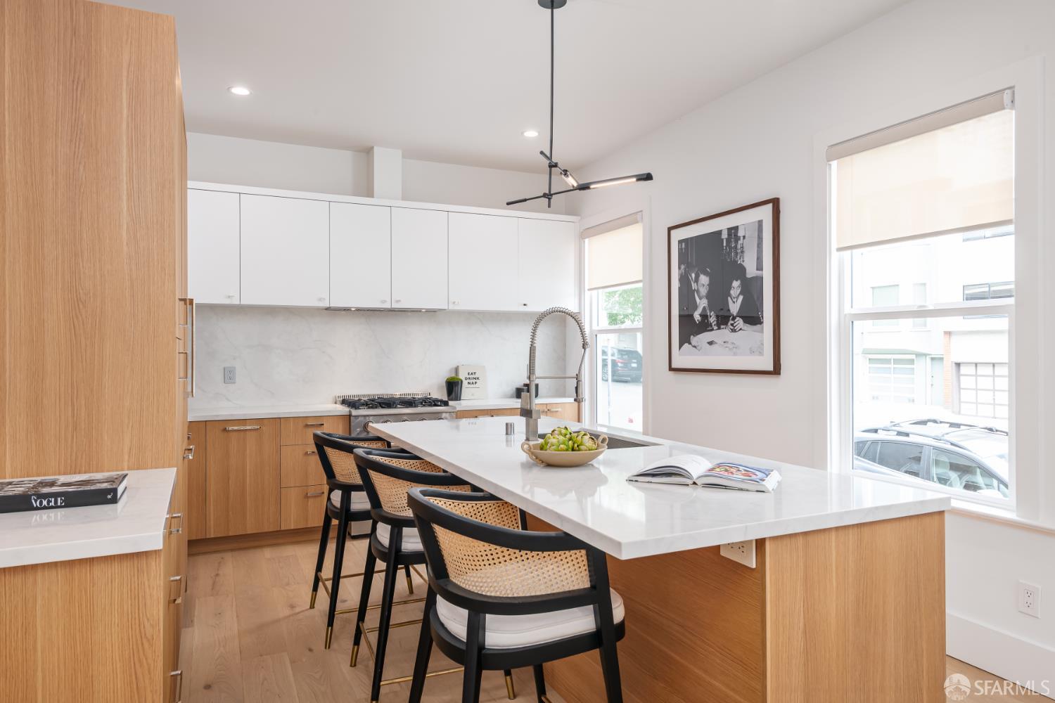 Detail Gallery Image 12 of 43 For 1400 Broadway, San Francisco,  CA 94109 - 3 Beds | 2 Baths