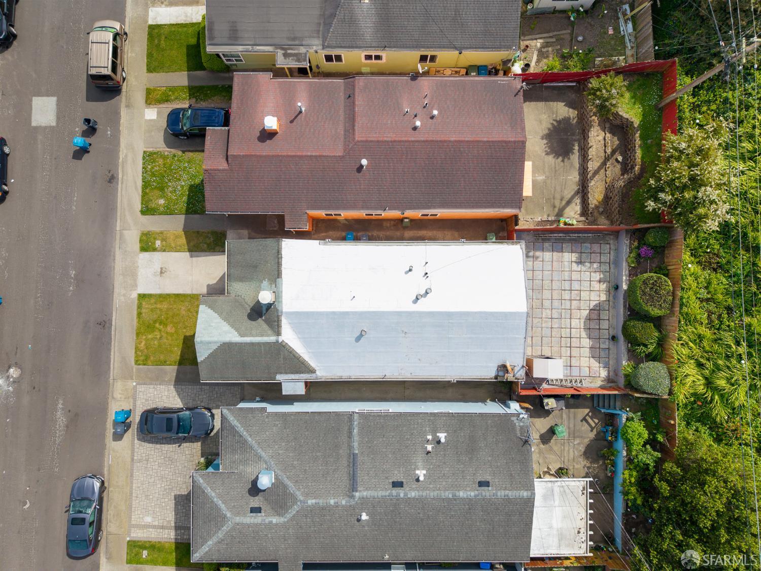 Detail Gallery Image 12 of 37 For 61 Grandview Ave, Daly City,  CA 94015 - 4 Beds | 2 Baths