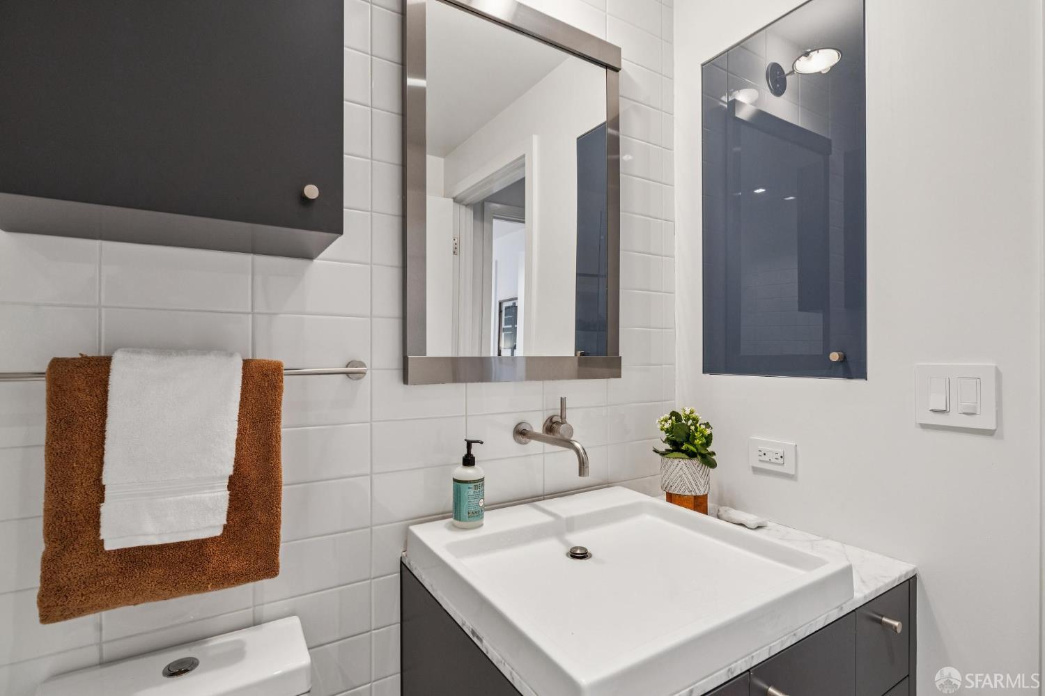 Detail Gallery Image 71 of 98 For 3627 21st St, San Francisco,  CA 94114 - 3 Beds | 3 Baths