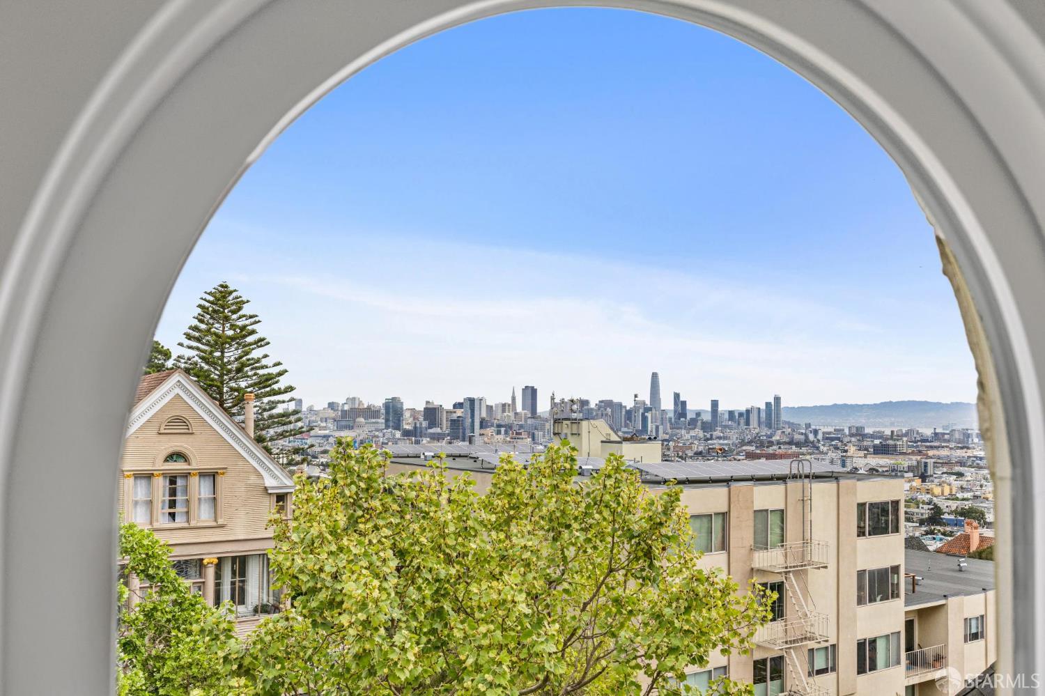 Detail Gallery Image 19 of 98 For 3627 21st St, San Francisco,  CA 94114 - 3 Beds | 3 Baths