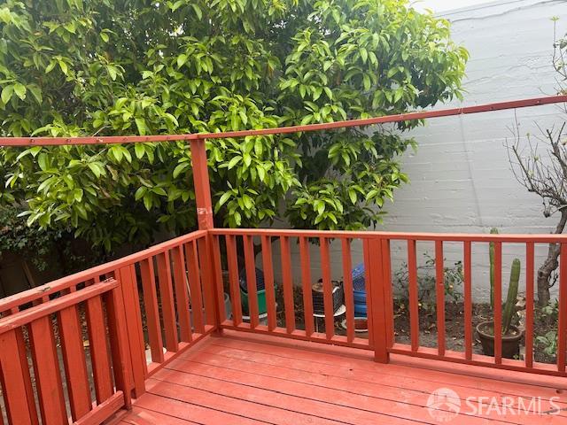 Detail Gallery Image 14 of 16 For 527 Visitacion Ave, San Francisco,  CA 94134 - 4 Beds | 2 Baths