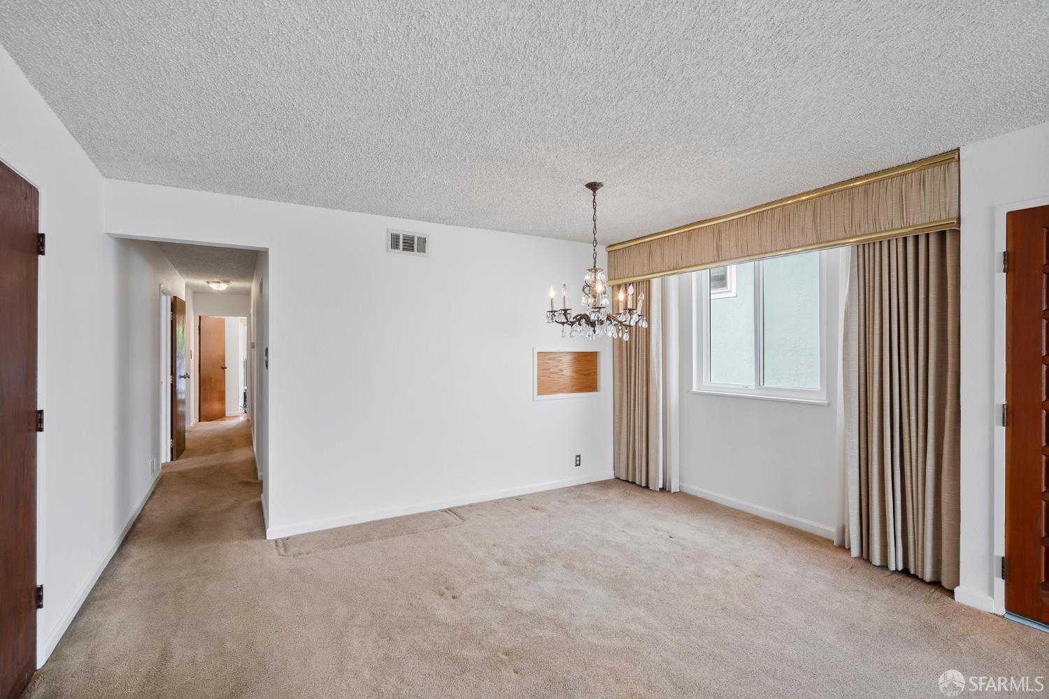 Detail Gallery Image 6 of 37 For 61 Grandview Ave, Daly City,  CA 94015 - 4 Beds | 2 Baths