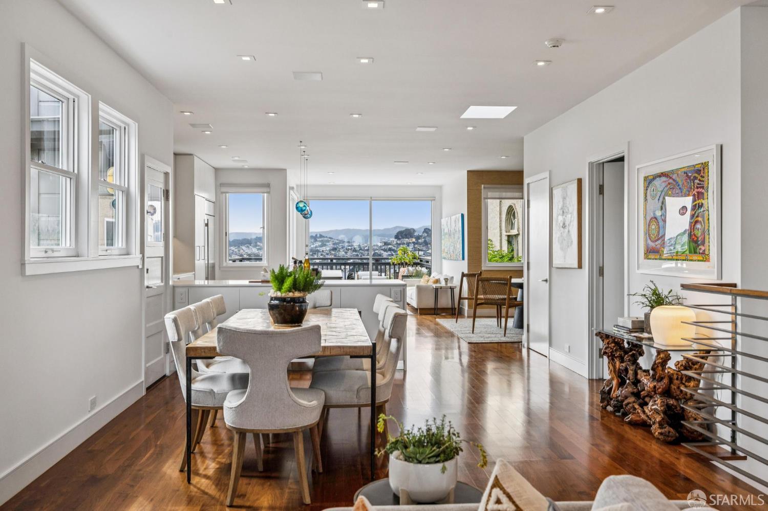 Detail Gallery Image 33 of 98 For 3627 21st St, San Francisco,  CA 94114 - 3 Beds | 3 Baths