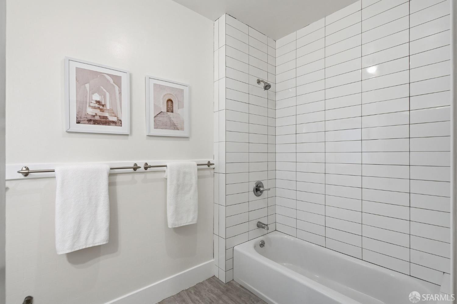 Detail Gallery Image 25 of 69 For 161 Eureka St, San Francisco,  CA 94114 - – Beds | – Baths