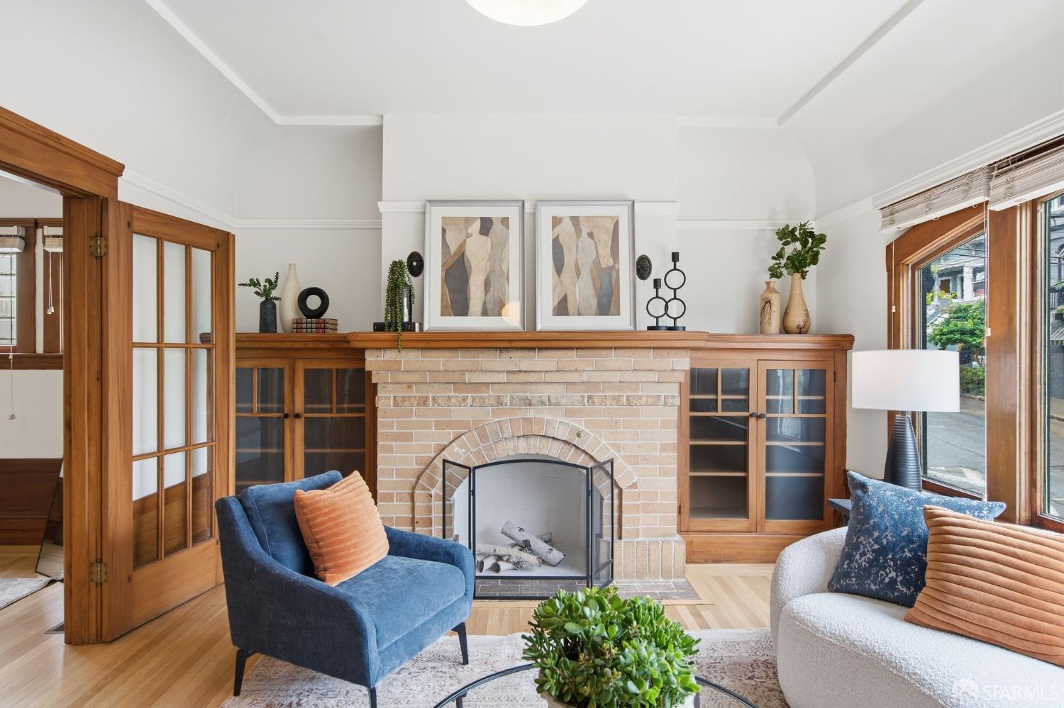 Detail Gallery Image 5 of 69 For 161 Eureka St, San Francisco,  CA 94114 - – Beds | – Baths