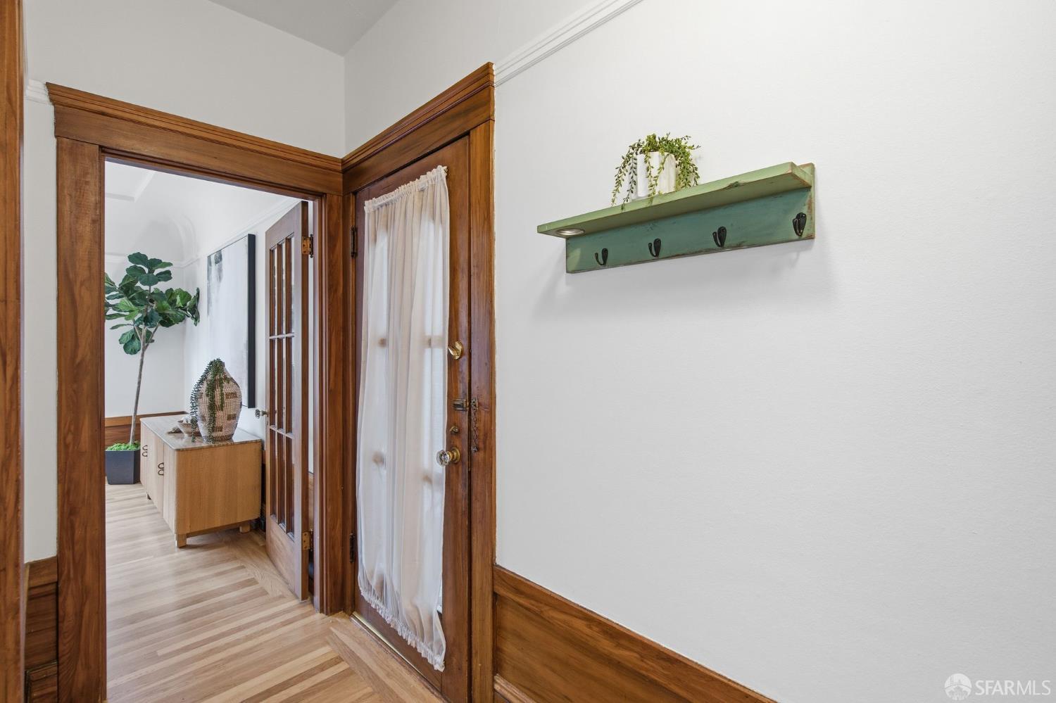 Detail Gallery Image 8 of 69 For 161 Eureka St, San Francisco,  CA 94114 - – Beds | – Baths