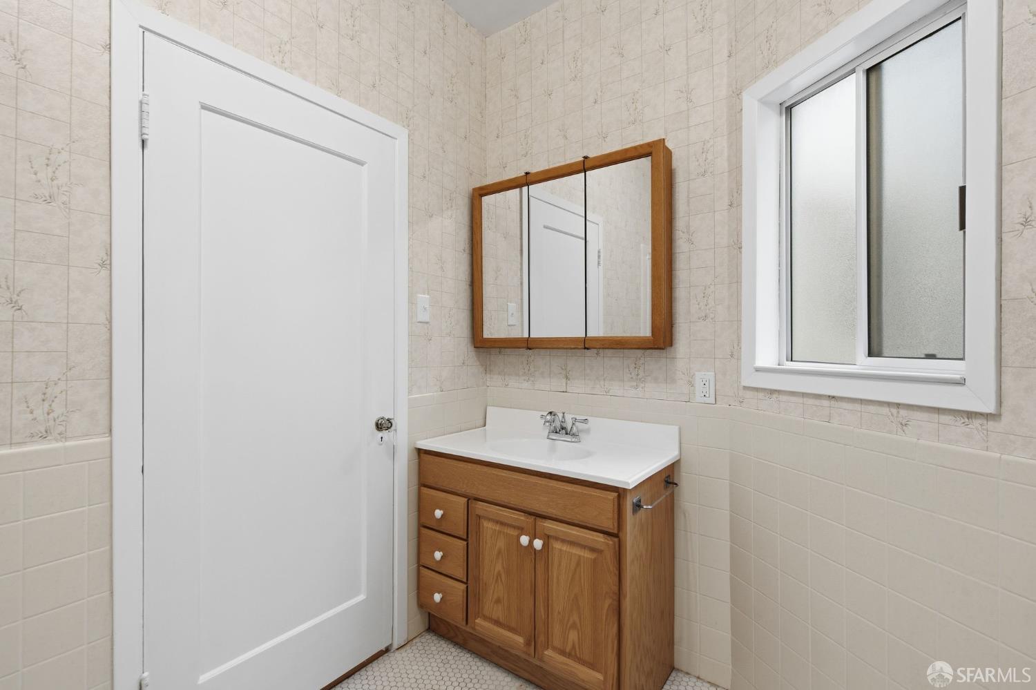 Detail Gallery Image 49 of 69 For 161 Eureka St, San Francisco,  CA 94114 - – Beds | – Baths