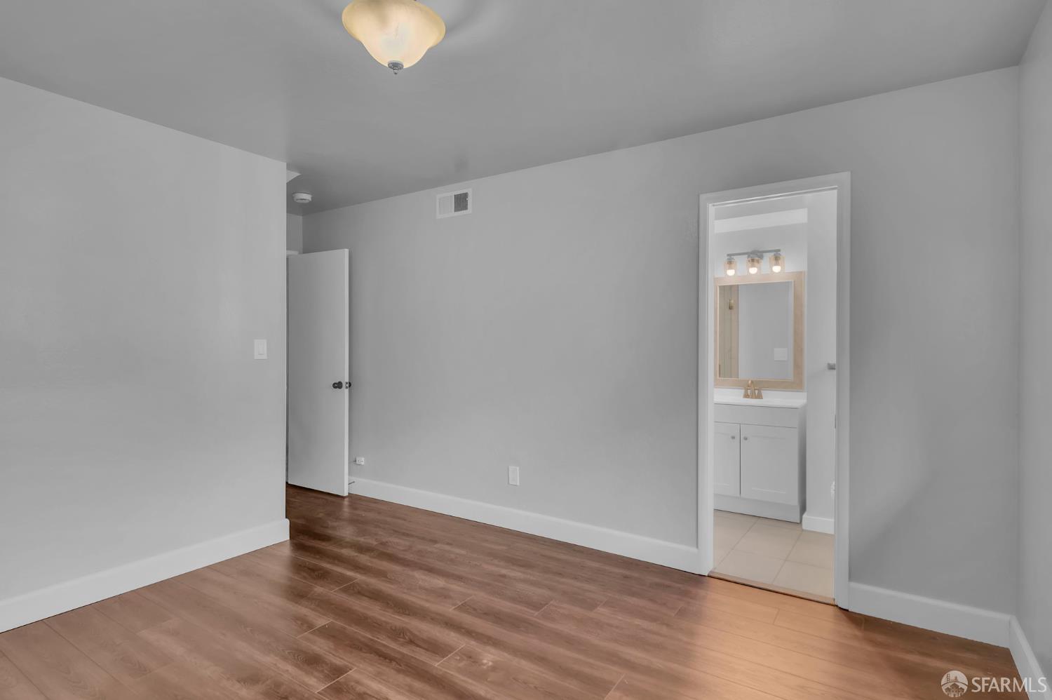 Detail Gallery Image 36 of 46 For 1560 Mckinnon Ave, San Francisco,  CA 94124 - 3 Beds | 1/1 Baths