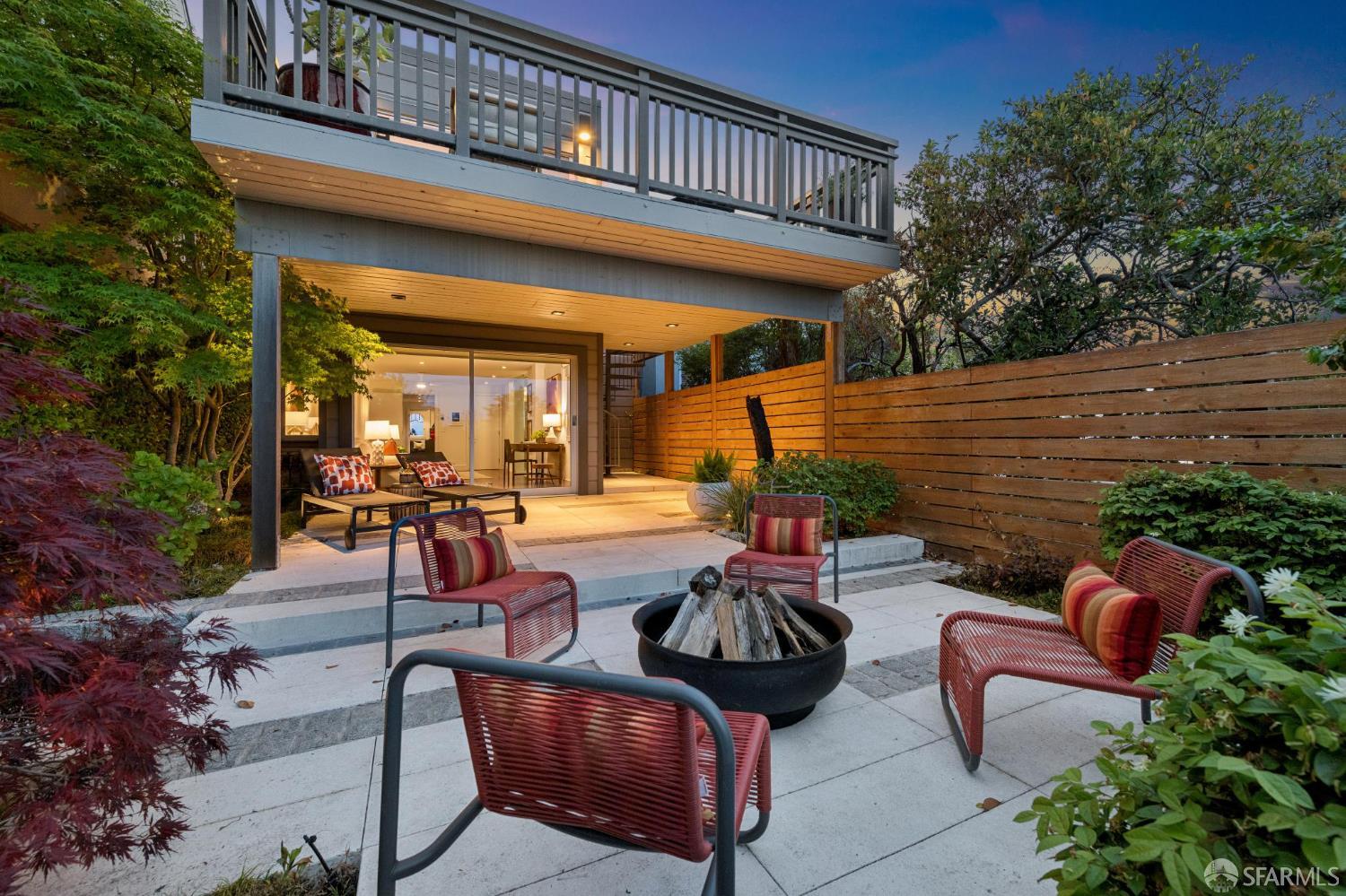 Detail Gallery Image 9 of 98 For 3627 21st St, San Francisco,  CA 94114 - 3 Beds | 3 Baths