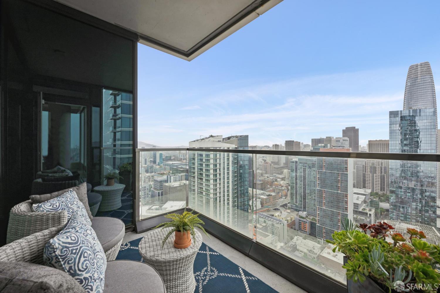 Detail Gallery Image 6 of 50 For 425 1st St #4407,  San Francisco,  CA 94105 - 1 Beds | 1 Baths