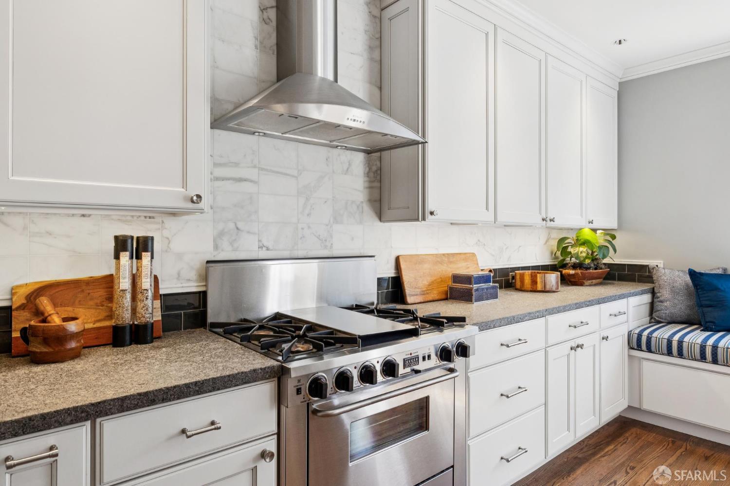 Detail Gallery Image 33 of 74 For 1880 Jackson St #601,  San Francisco,  CA 94109 - 2 Beds | 2 Baths