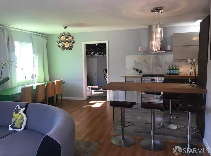 Detail Gallery Image 4 of 29 For 119 Lotus Way, East Palo Alto,  CA 94303 - 5 Beds | 4 Baths