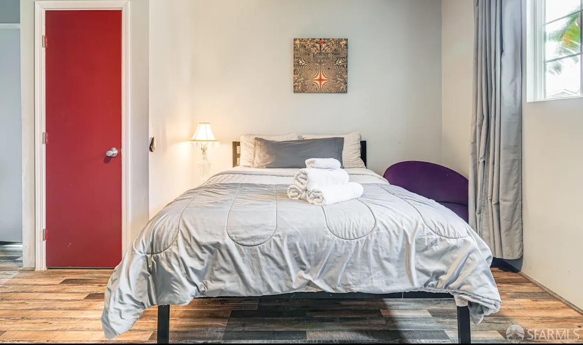 Detail Gallery Image 8 of 29 For 119 Lotus Way, East Palo Alto,  CA 94303 - 5 Beds | 4 Baths