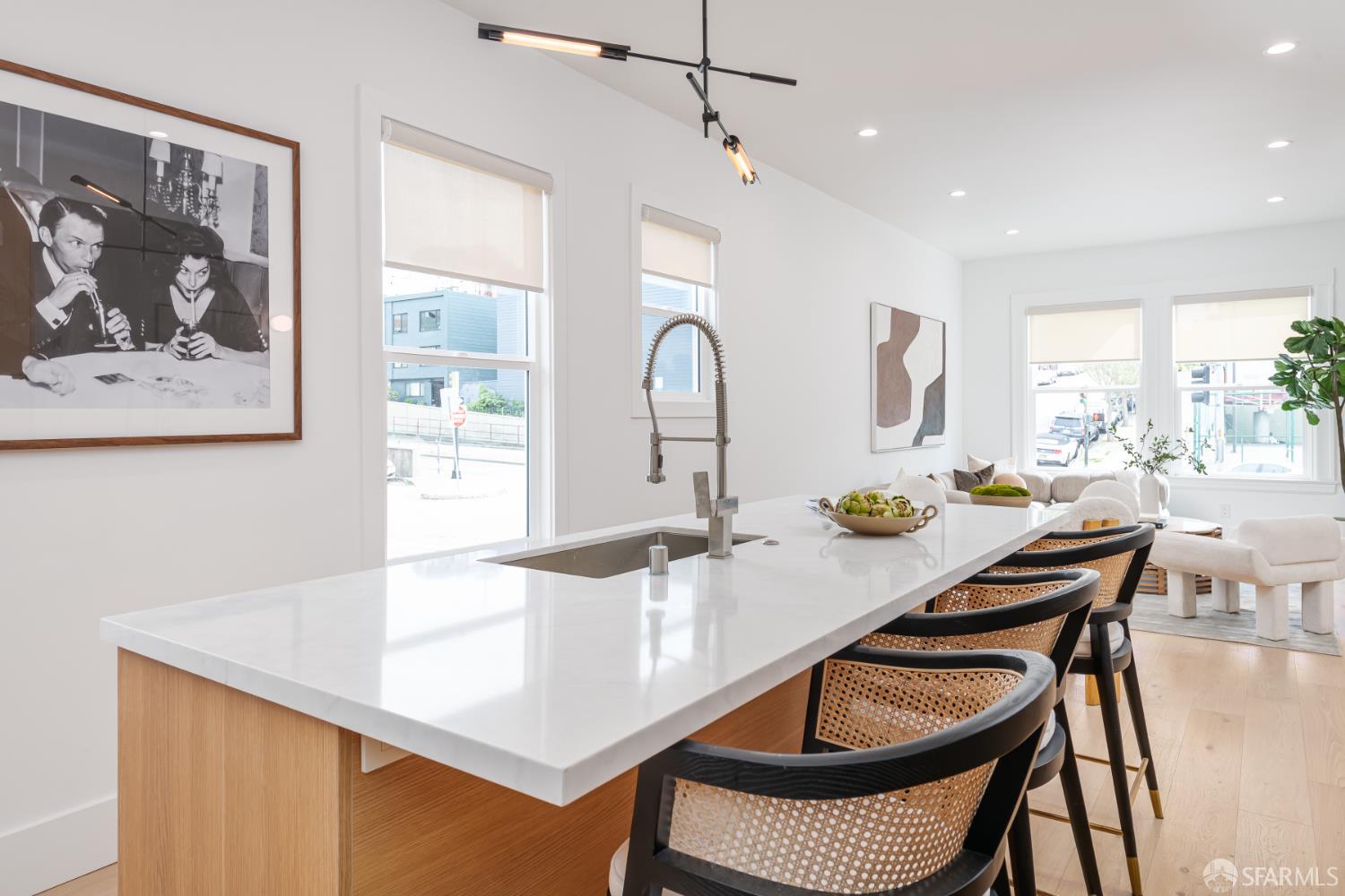 Detail Gallery Image 13 of 43 For 1400 Broadway, San Francisco,  CA 94109 - 3 Beds | 2 Baths