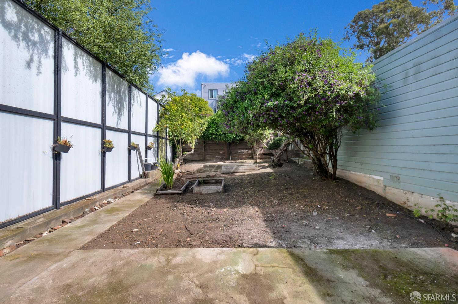 Detail Gallery Image 40 of 46 For 1560 Mckinnon Ave, San Francisco,  CA 94124 - 3 Beds | 1/1 Baths