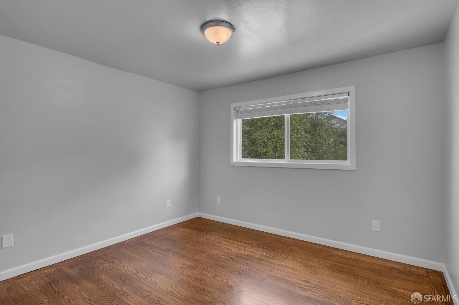 Detail Gallery Image 14 of 46 For 1560 Mckinnon Ave, San Francisco,  CA 94124 - 3 Beds | 1/1 Baths