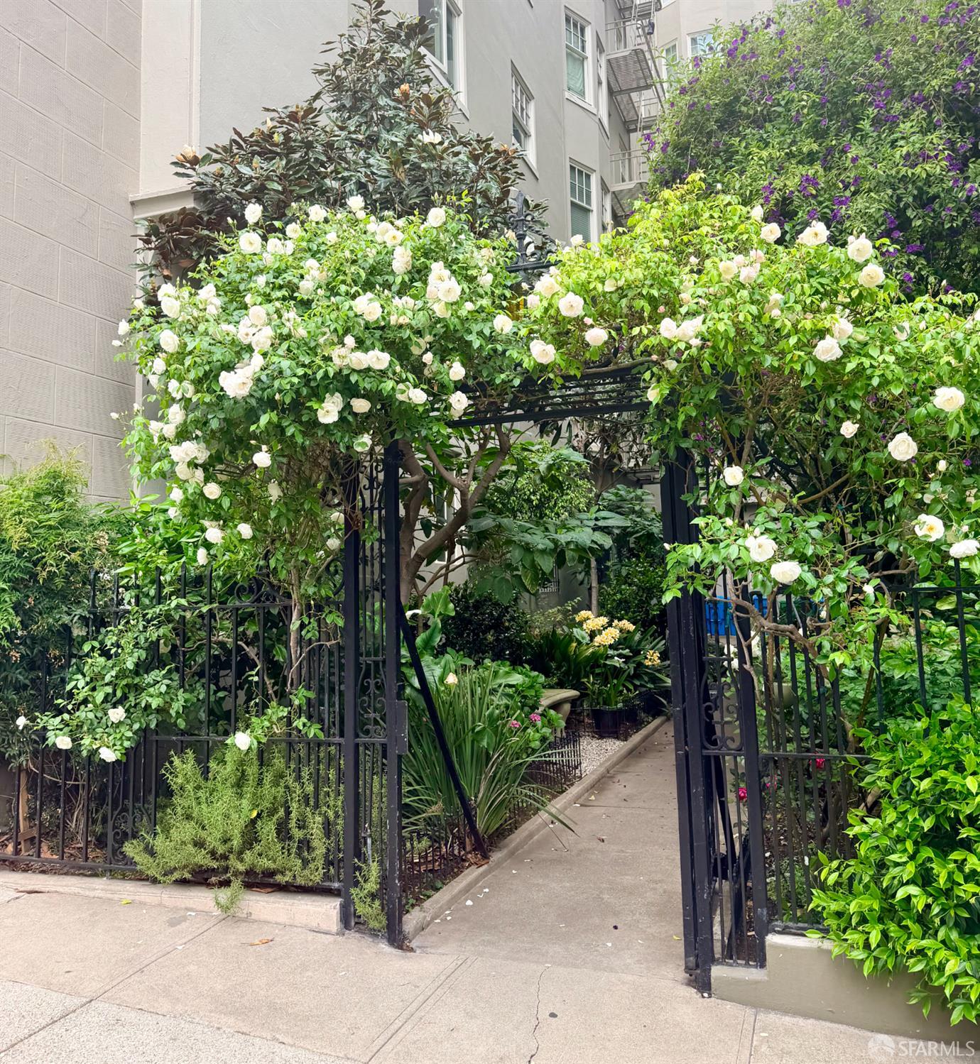 Detail Gallery Image 70 of 74 For 1880 Jackson St #601,  San Francisco,  CA 94109 - 2 Beds | 2 Baths