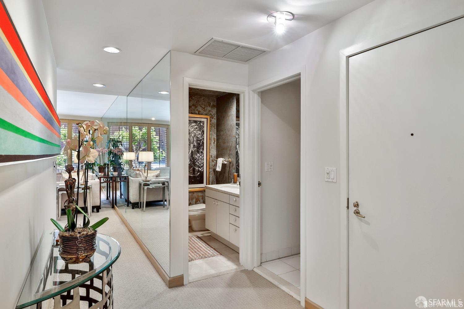 Detail Gallery Image 12 of 19 For 1150 Sacramento St #201,  San Francisco,  CA 94108 - 2 Beds | 3 Baths