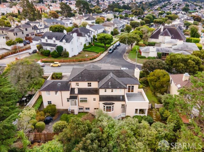 Detail Gallery Image 4 of 49 For 44 Stonecrest Dr, San Francisco,  CA 94132 - 4 Beds | 5 Baths