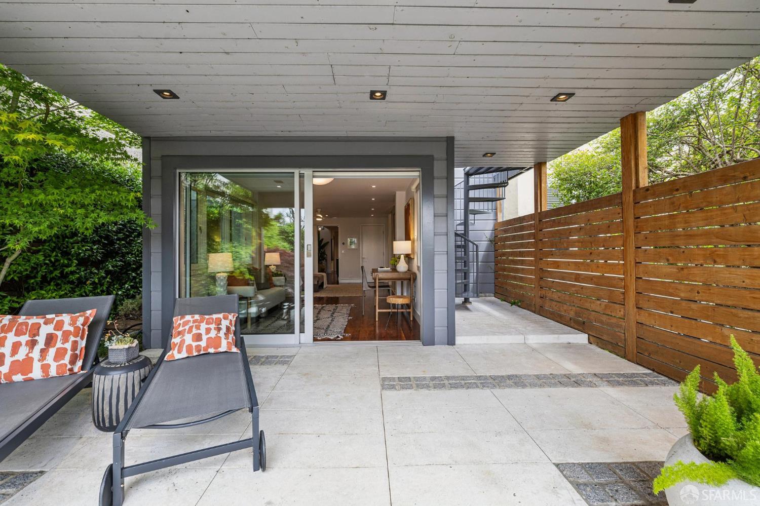 Detail Gallery Image 61 of 98 For 3627 21st St, San Francisco,  CA 94114 - 3 Beds | 3 Baths